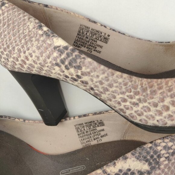 Rockport Women's Total Motion Pump Block Heel in Python Snakeskin Leather - Picture 15 of 15